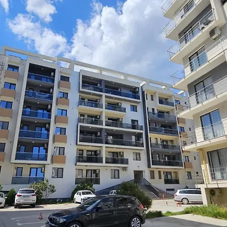 Apartman Le Premiere Suit By Building Stefan Prima Linie La Mare With Parking