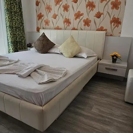 Le Premiere Suit By Building Stefan Prima Linie La Mare With Parking Apartman Năvodari
