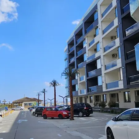 Apartman Le Premiere Suit By Building Stefan Prima Linie La Mare With Parking