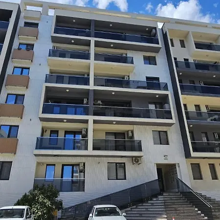 Apartman Le Premiere Suit By Building Stefan Prima Linie La Mare With Parking Năvodari